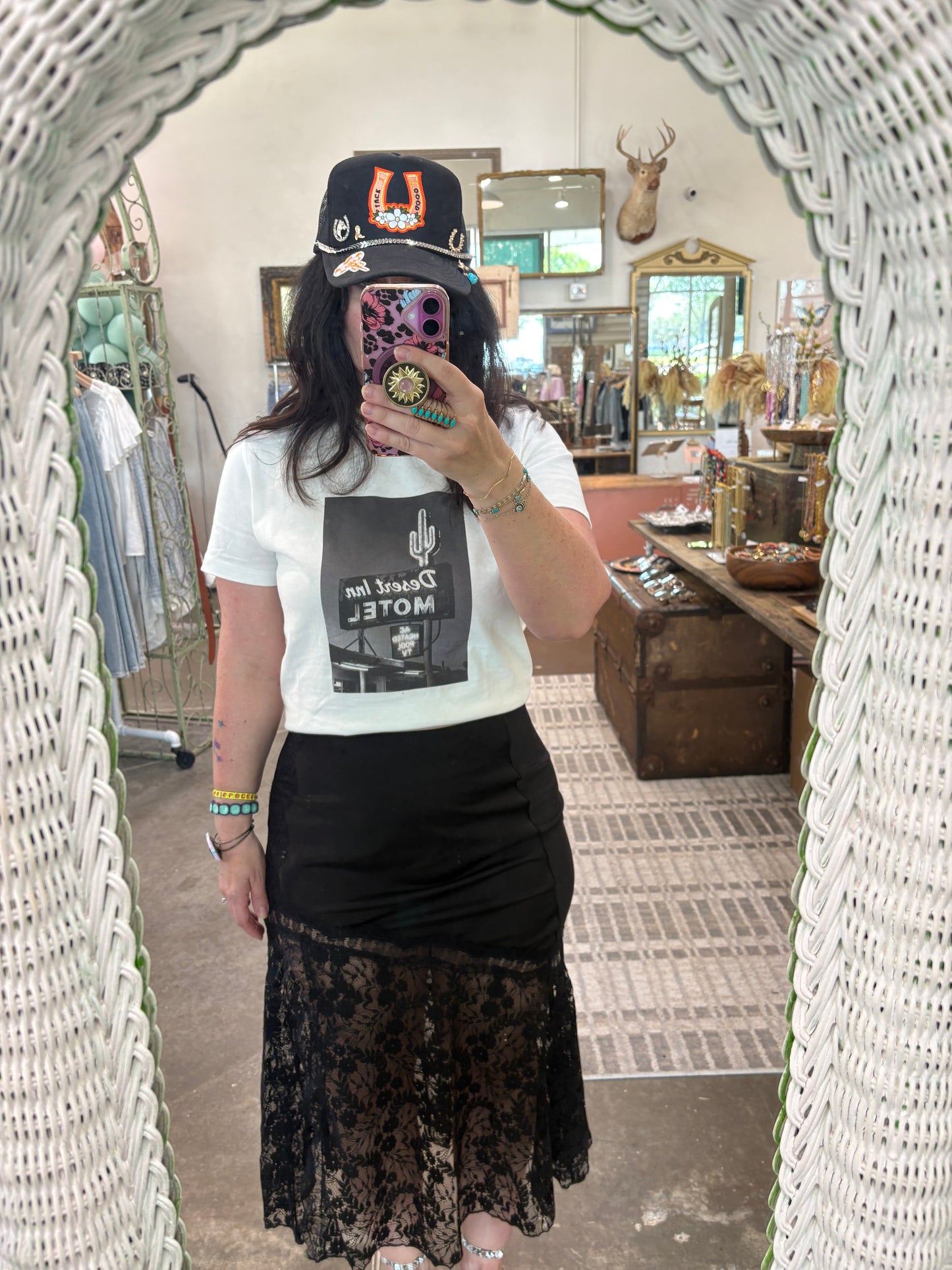 Desert Inn Motel Graphic T