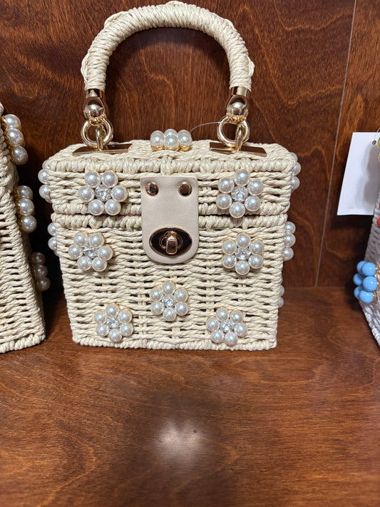 Small Cream Daisy Flower Purse